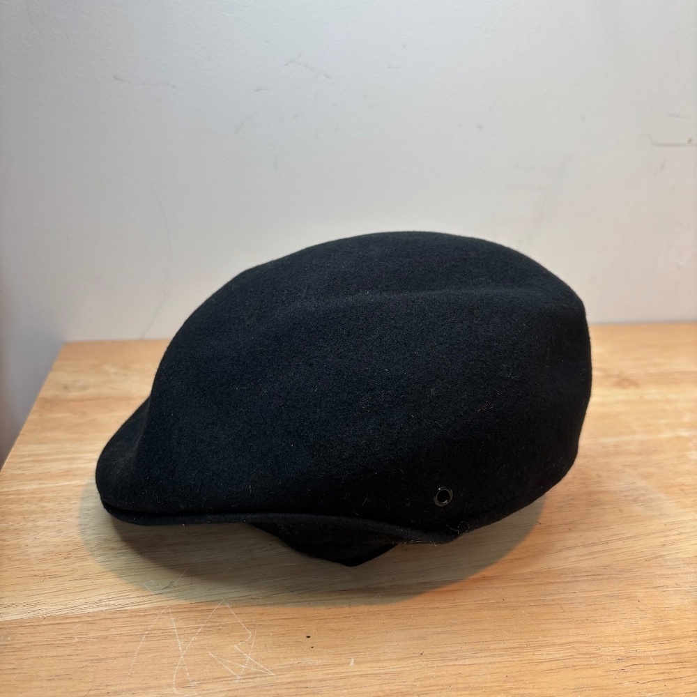 Vintage Botany 500 Newsboy Cap 100% Pure Wool Made in USA Black Retro Classic